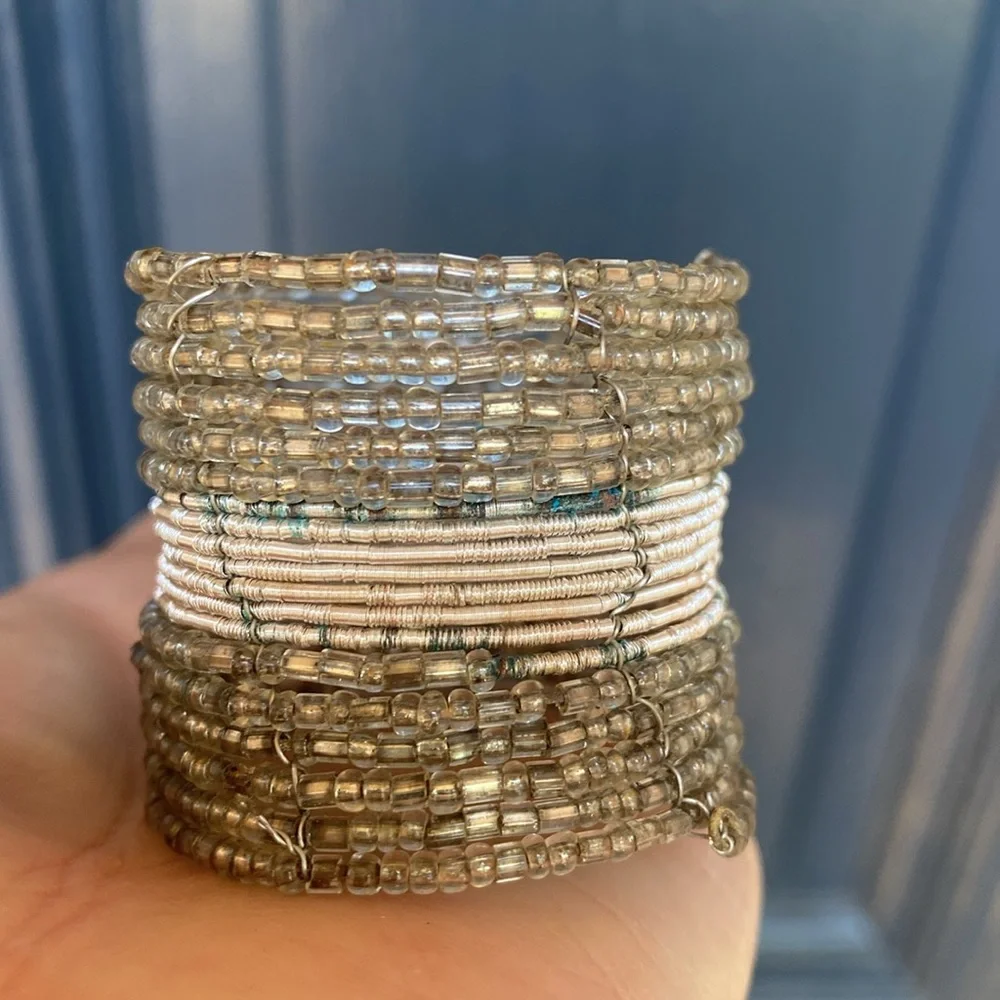 Pier 1 Set of 8 beaded napkin rings in 2 organza pouches